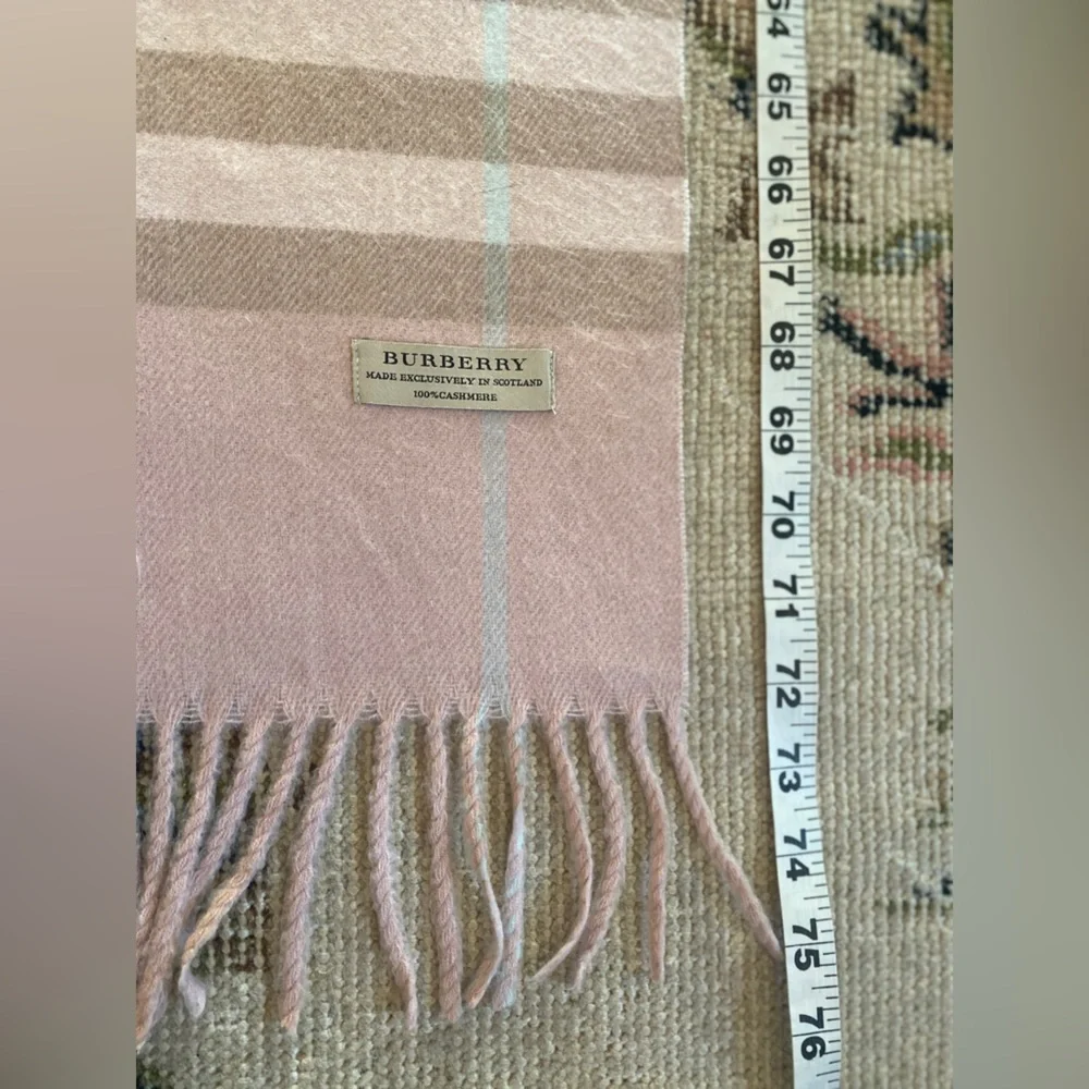 BURBERRY Cashmere Blush Pink Nova CHECK Scarf🔥Huge🔥Excellent Condition🔥75”x14 - Picture 11 of 11